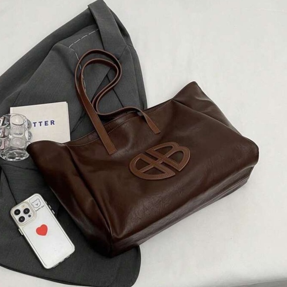 NEW| Trendy & Chic Foldable Large Capacity Shoulder Bag For Women - Picture 2 of 7